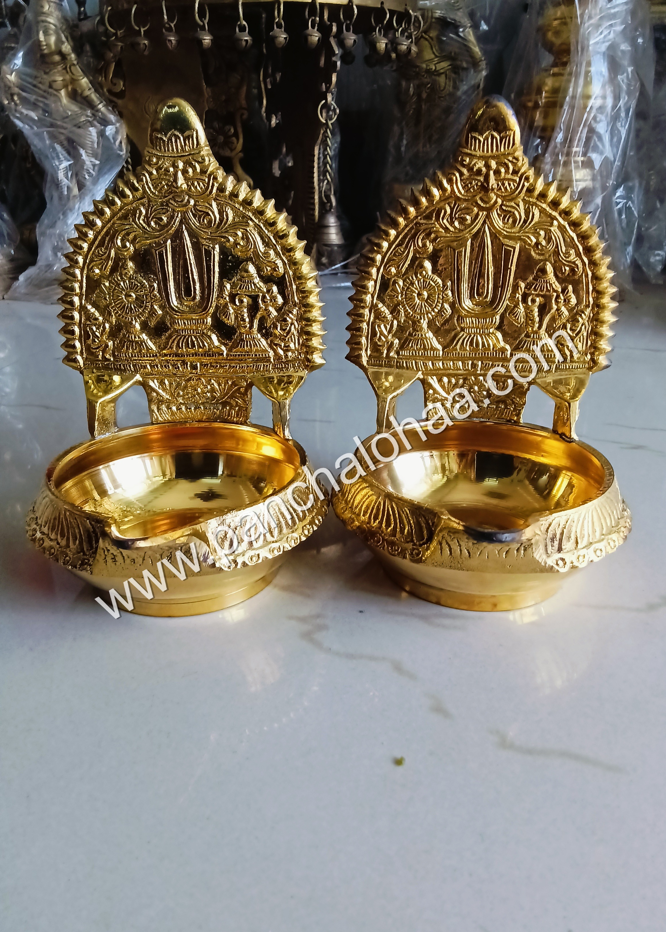 Shanku chakra namam deepalu 